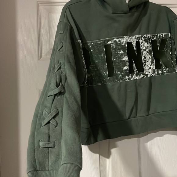 VS Pink green crop velvet sweater - Picture 3 of 5